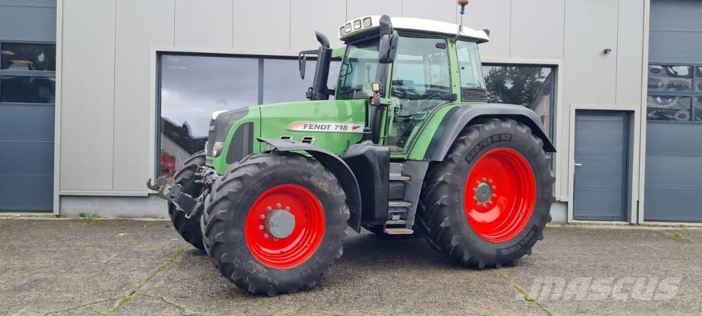 Fendt 718 Vario TMS Трактори