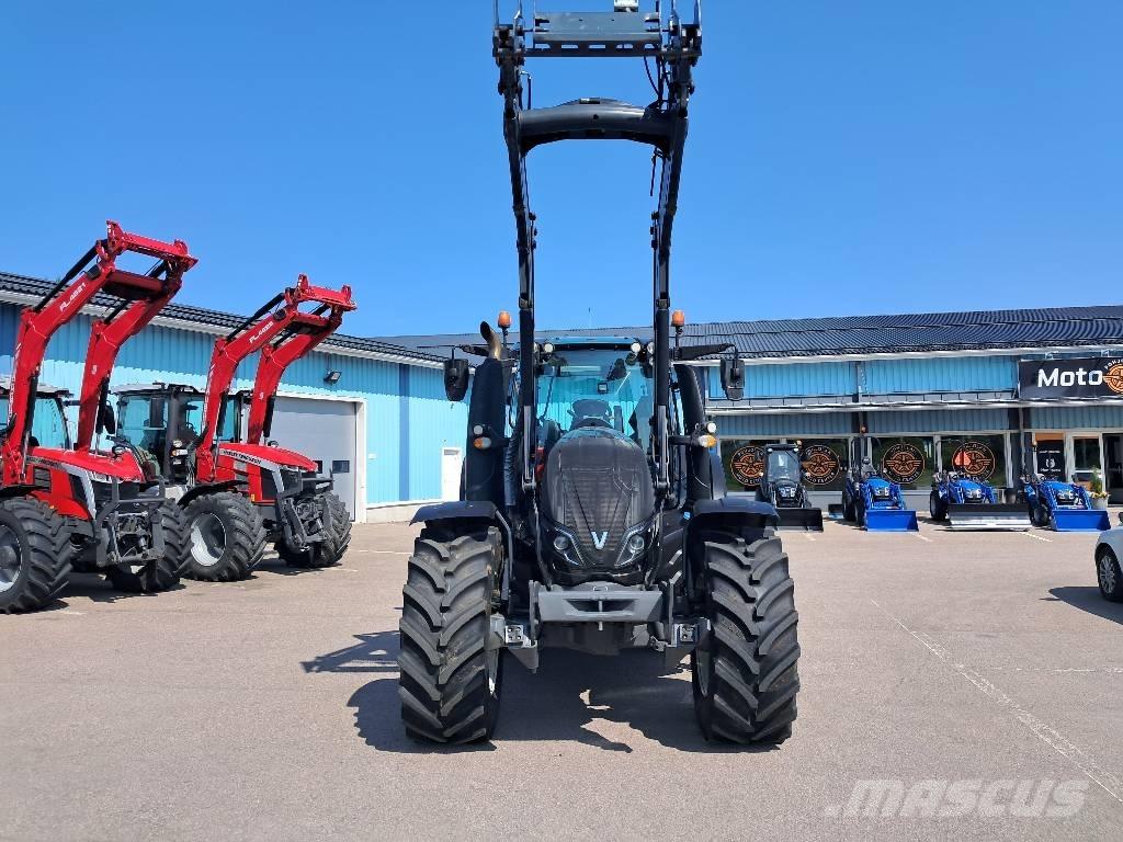 Valtra T174E Versu Трактори