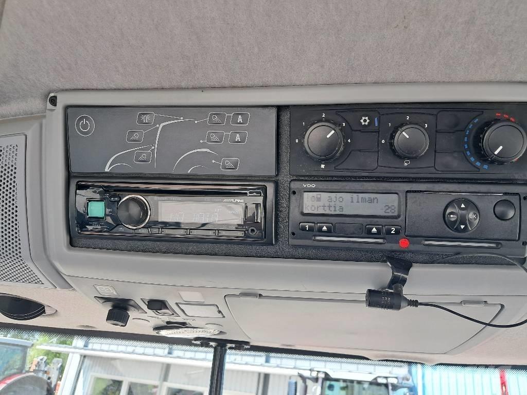 Valtra T174E Versu Трактори