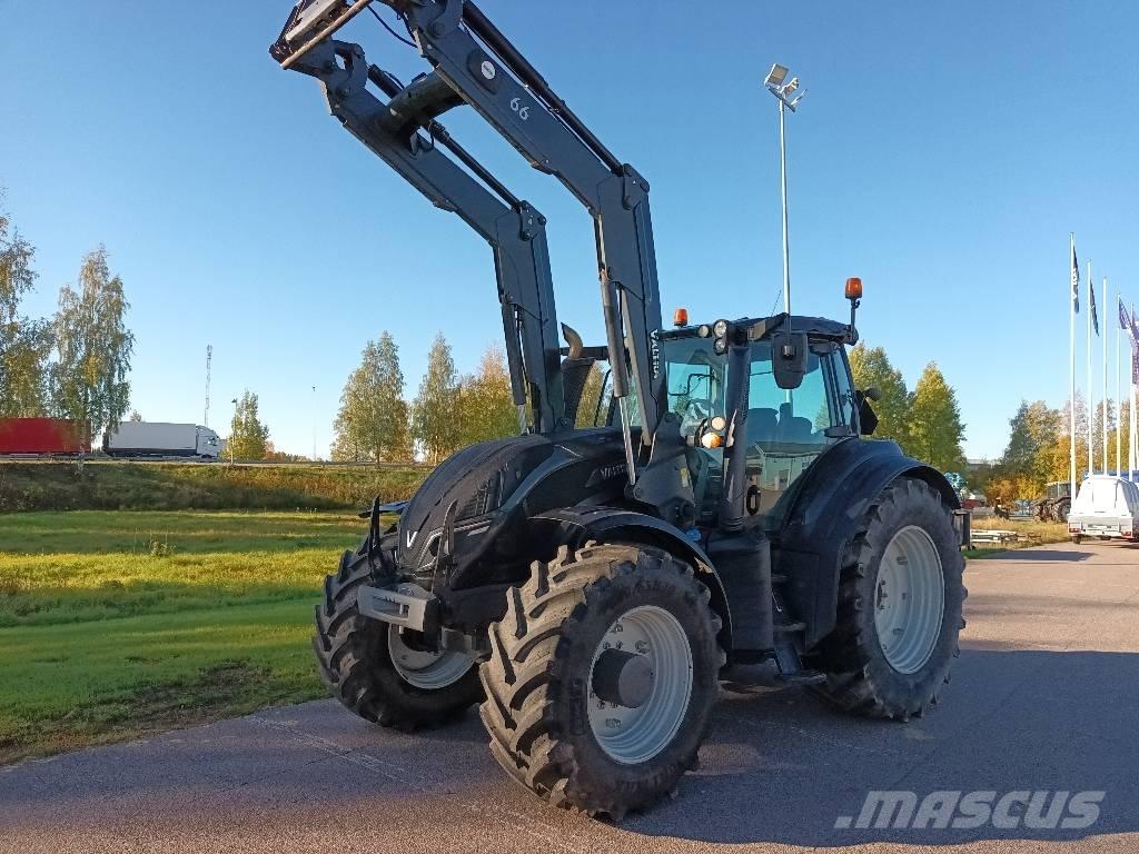 Valtra T174E Versu Трактори