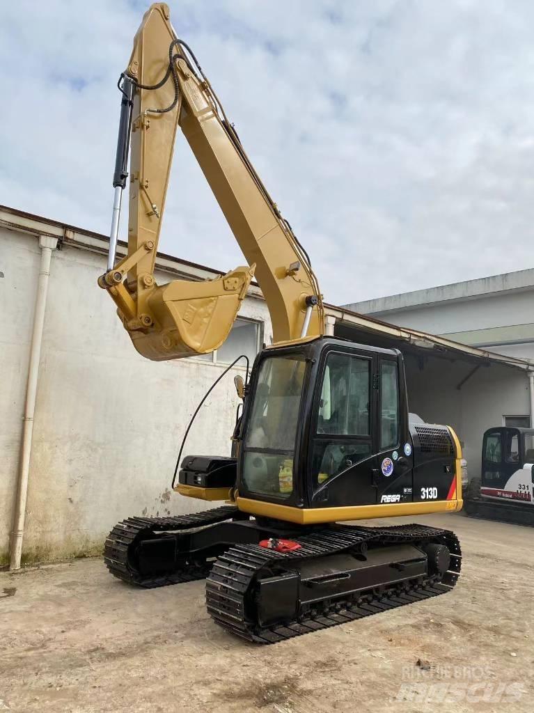 CAT 313 D Гусеничні екскаватори