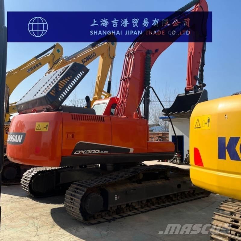 Doosan DX 300 Гусеничні екскаватори