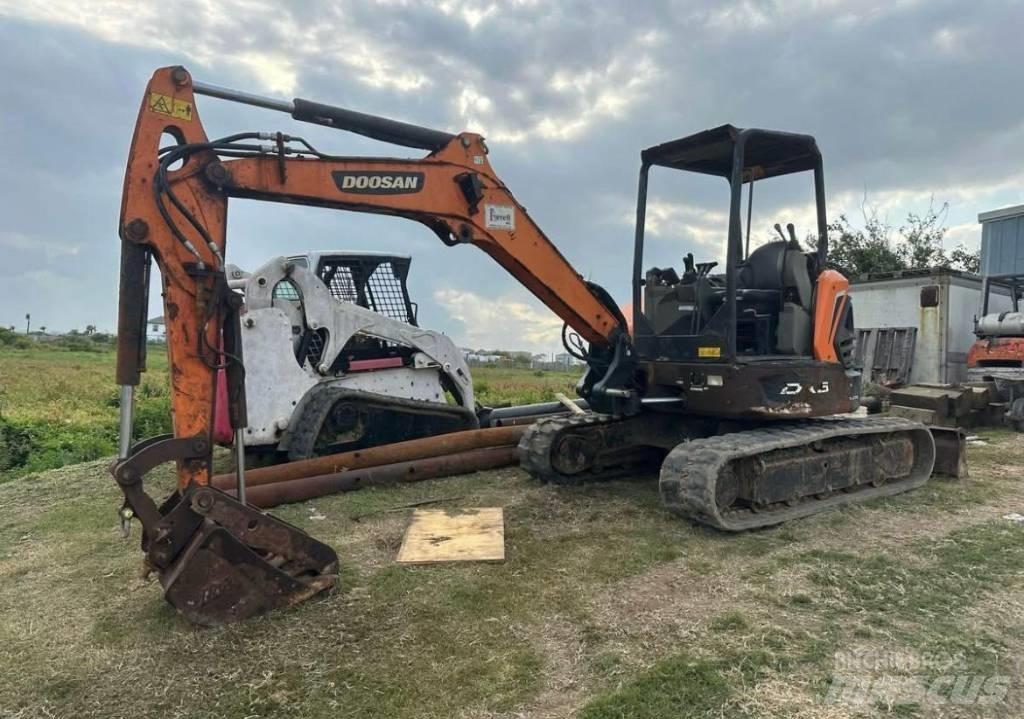 Doosan DX50 Гусеничні екскаватори