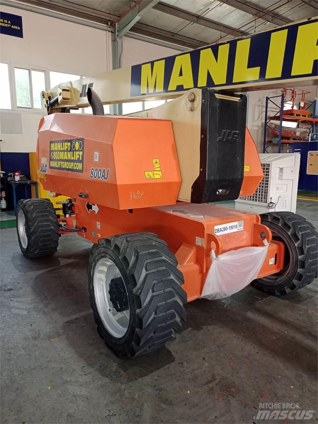JLG 800AJ Колінчаті підйомники