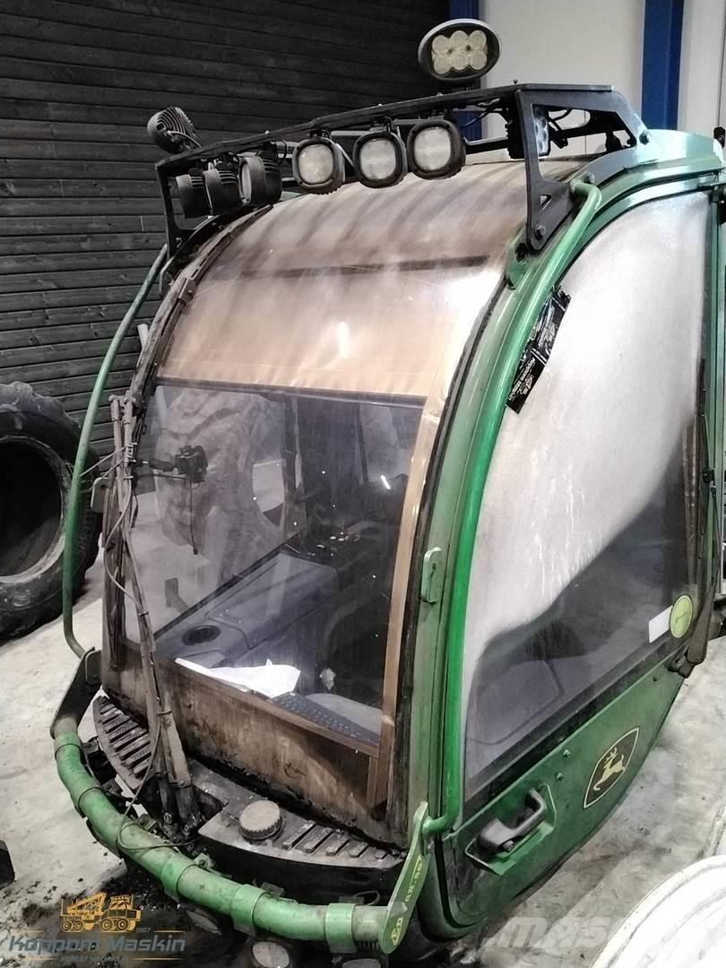 John Deere 1470g Кабіна