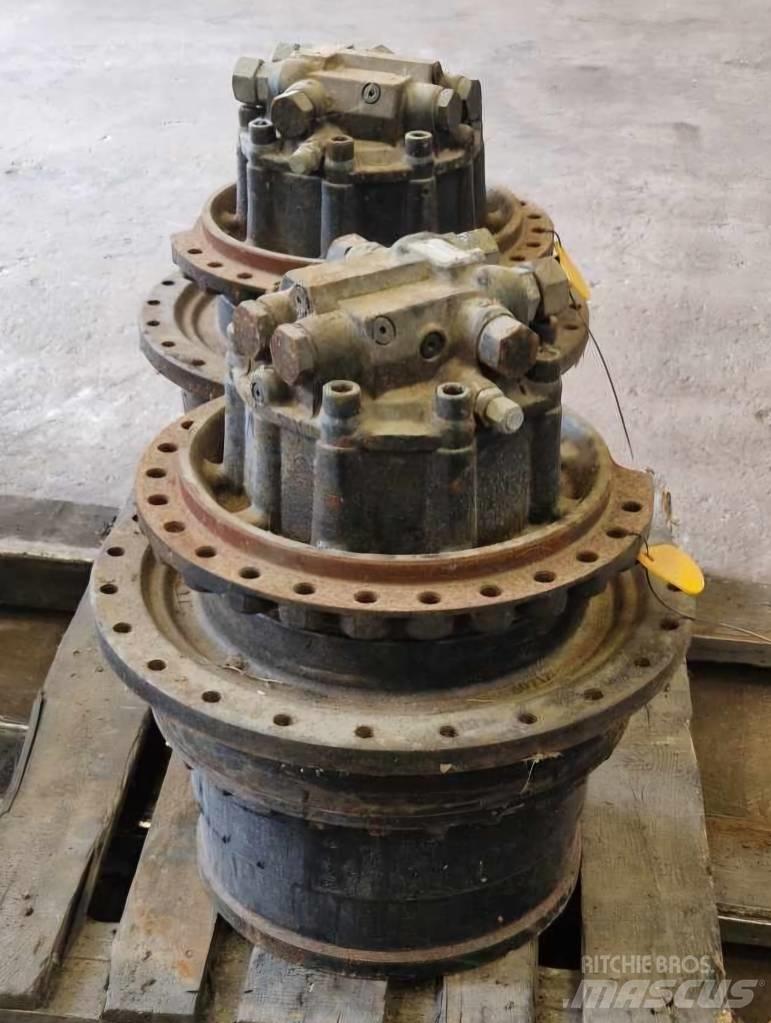 Hitachi ZX 300 Гусениці