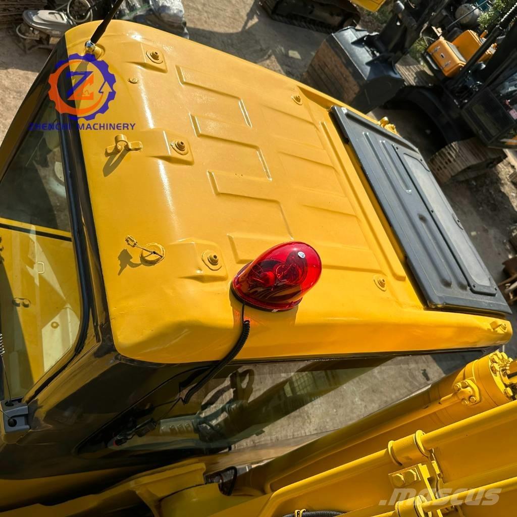 Komatsu PC 200-7 Гусеничні екскаватори