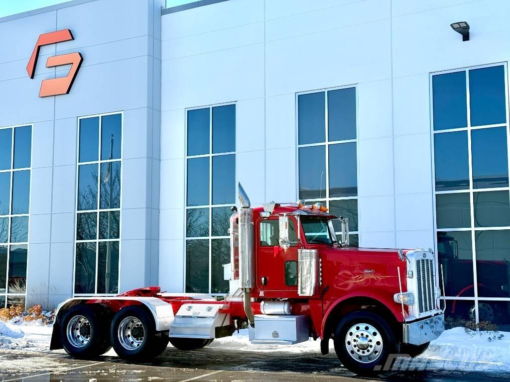 Peterbilt 388 Тягачі