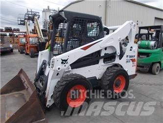 Bobcat S740 Міні-навантажувачі