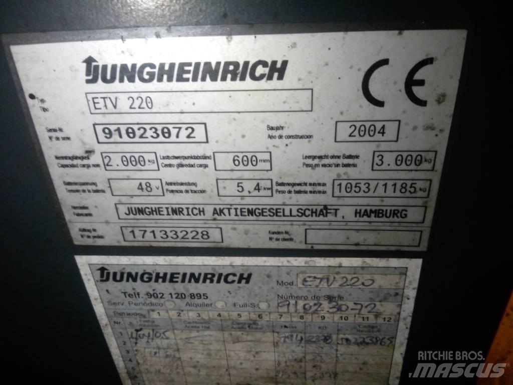 Jungheinrich ETV 220 Річ-трак із високим підйомом