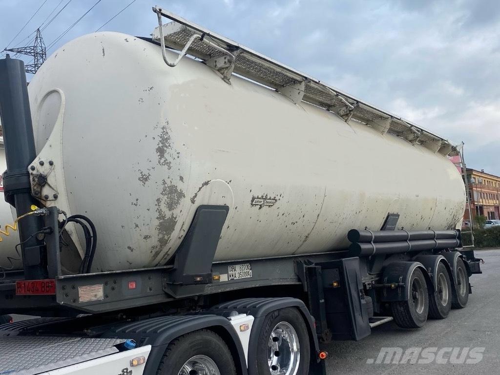 Spitzer SK2452 Напівпричепи-автоцистерни