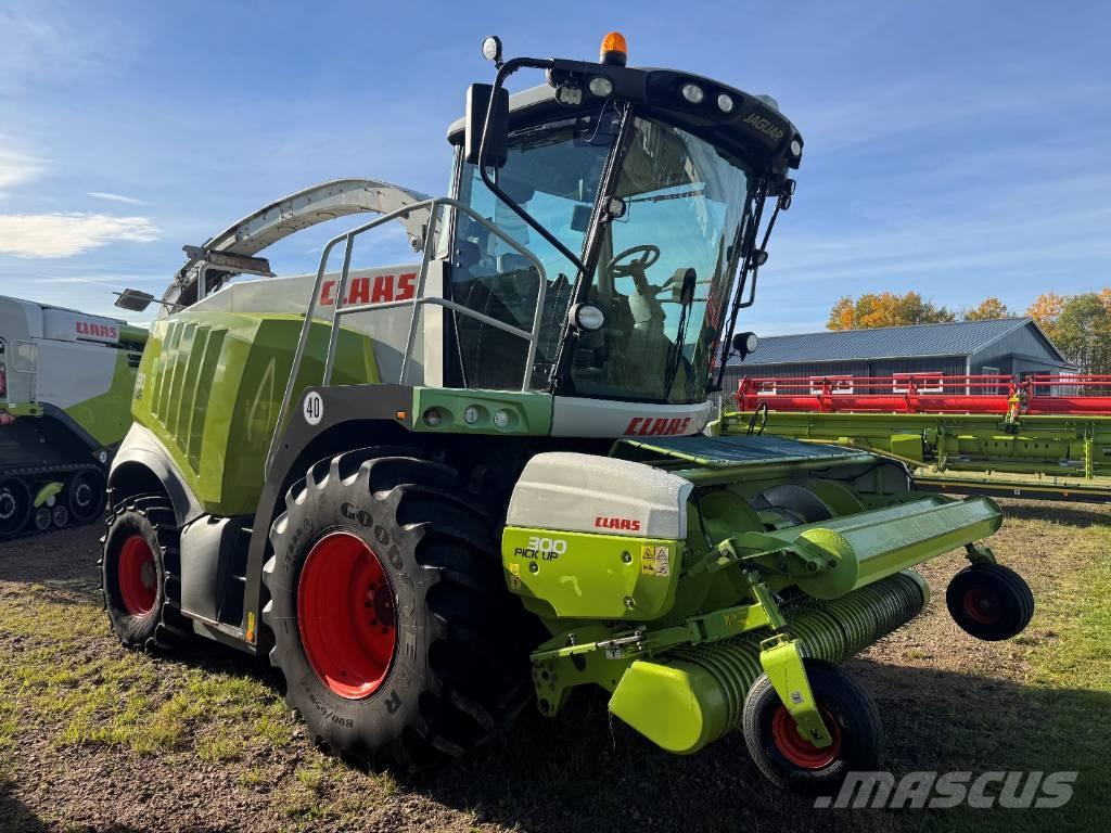 CLAAS Jaguar 930 Кормозбиральні комбайни