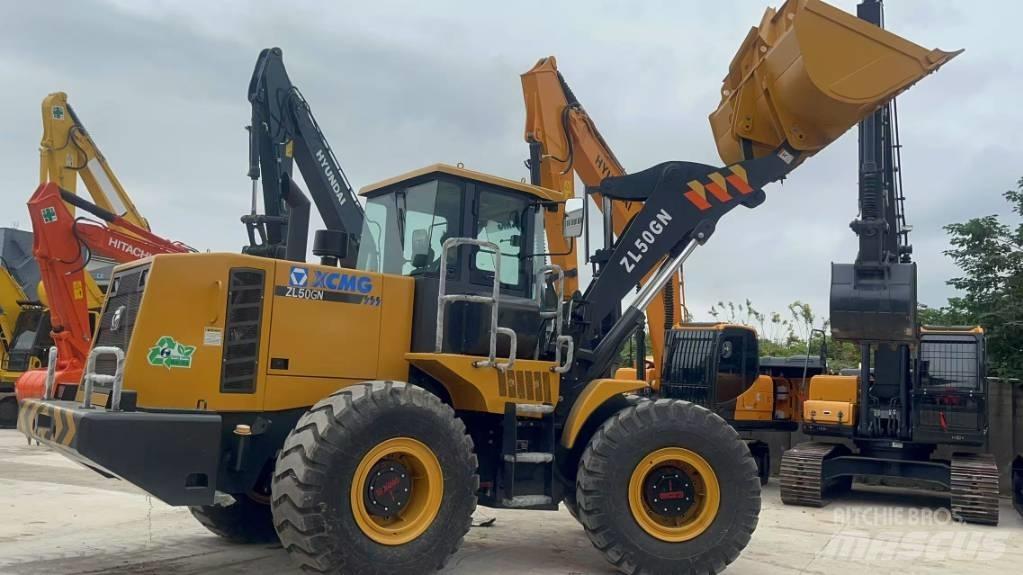 XCMG ZL 50 GN Фронтальні навантажувачі