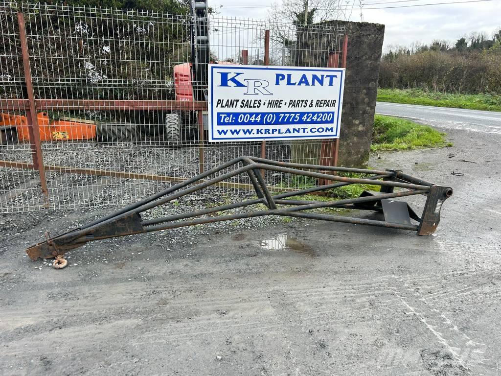 Manitou p600 Гусеничні екскаватори