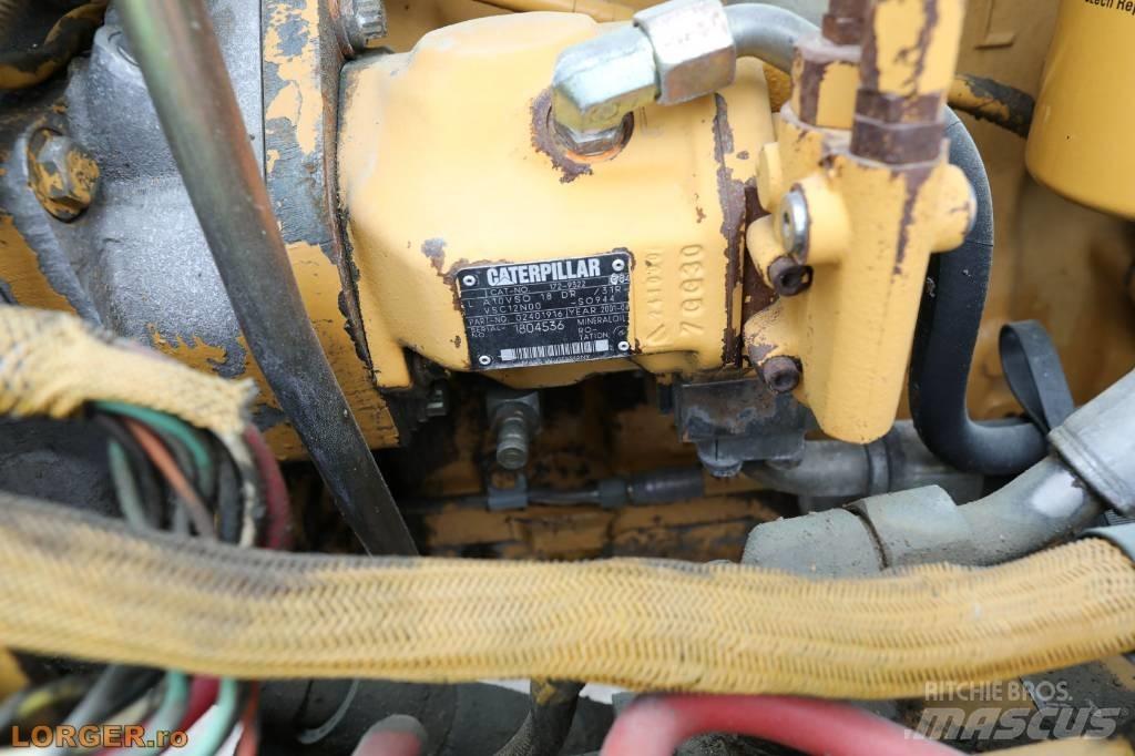 CAT 730 Зчленовані самоскиди