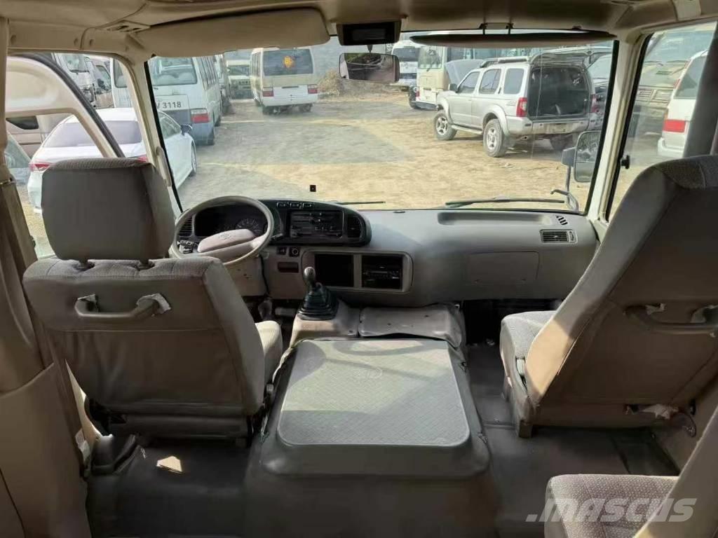 Toyota Coaster Bus Мікроавтобуси