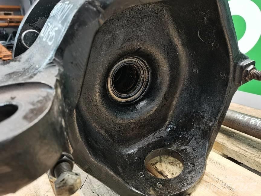 Manitou MHT 790 axle Осі