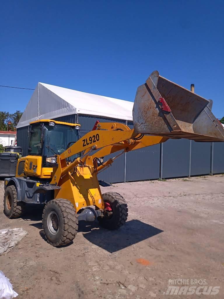  ZL 920 Фронтальні навантажувачі