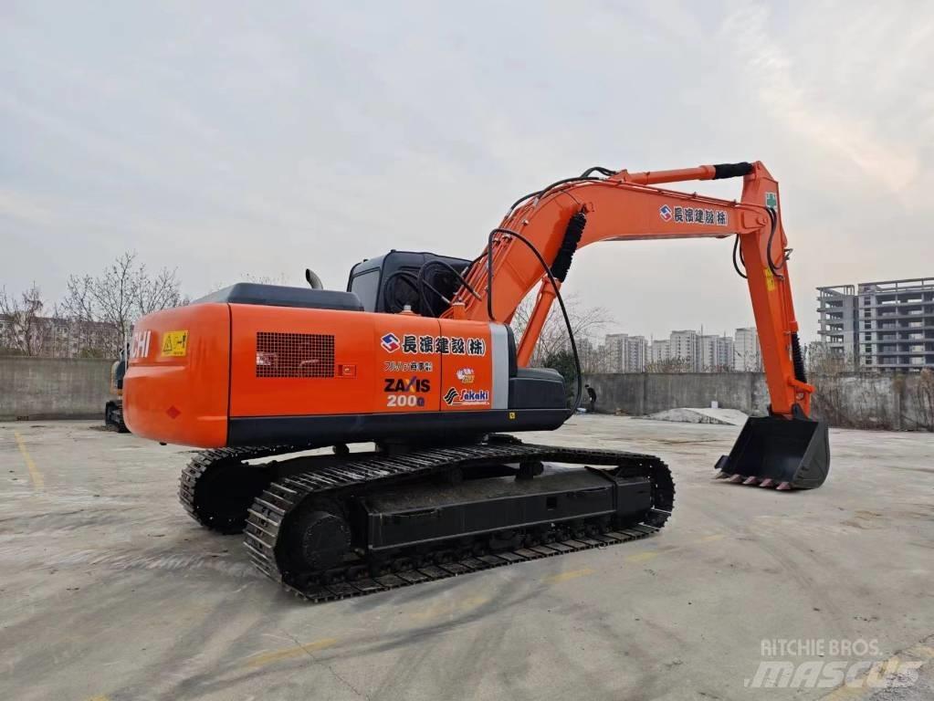 Hitachi ZX 200-6 Гусеничні екскаватори