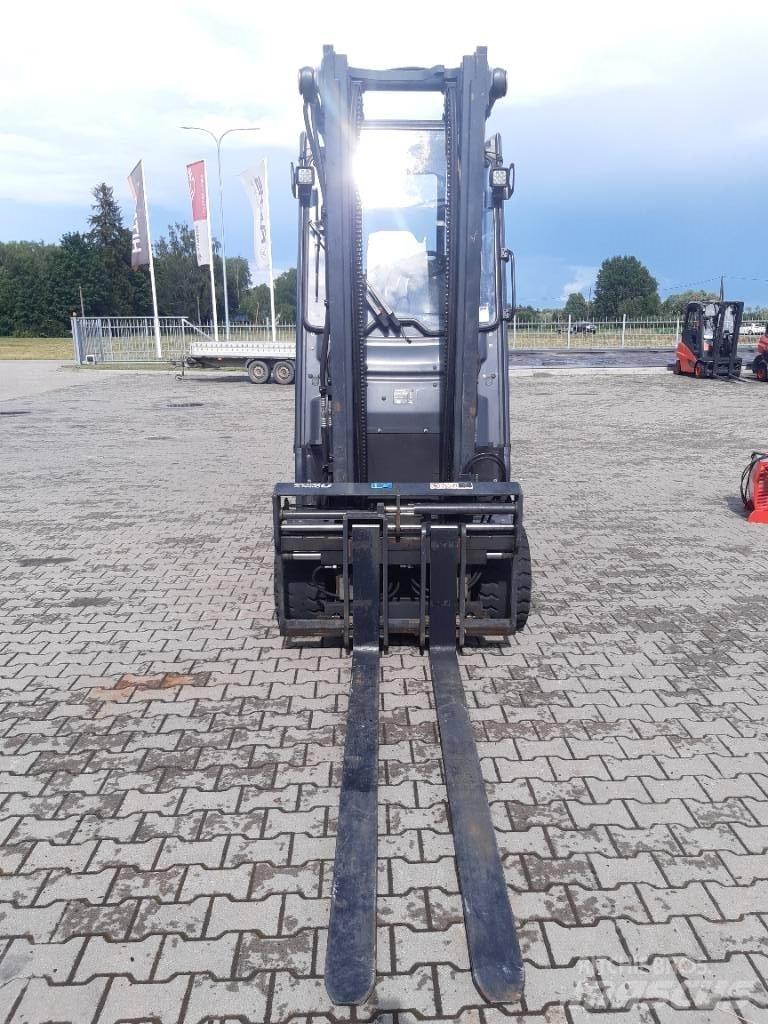 Linde E30HL Електронавантажувачі