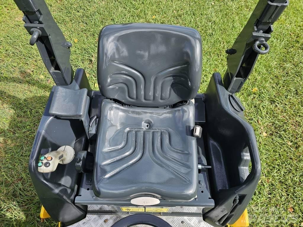 Bomag BW 120 AD Котки тротуарні