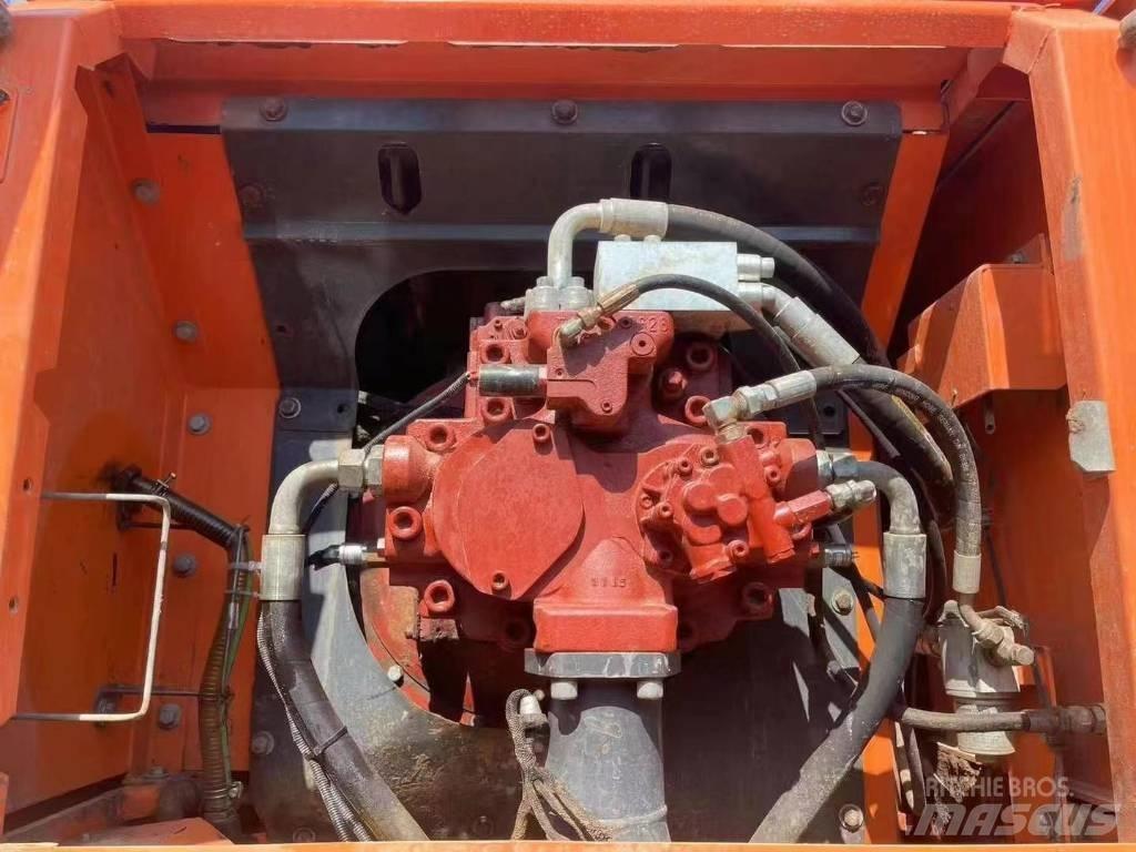 Doosan DX 420 Гусеничні екскаватори