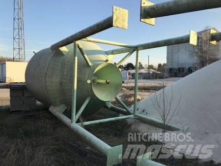  Inconnue Silo 15T Контейнери та завантажувальні ковші