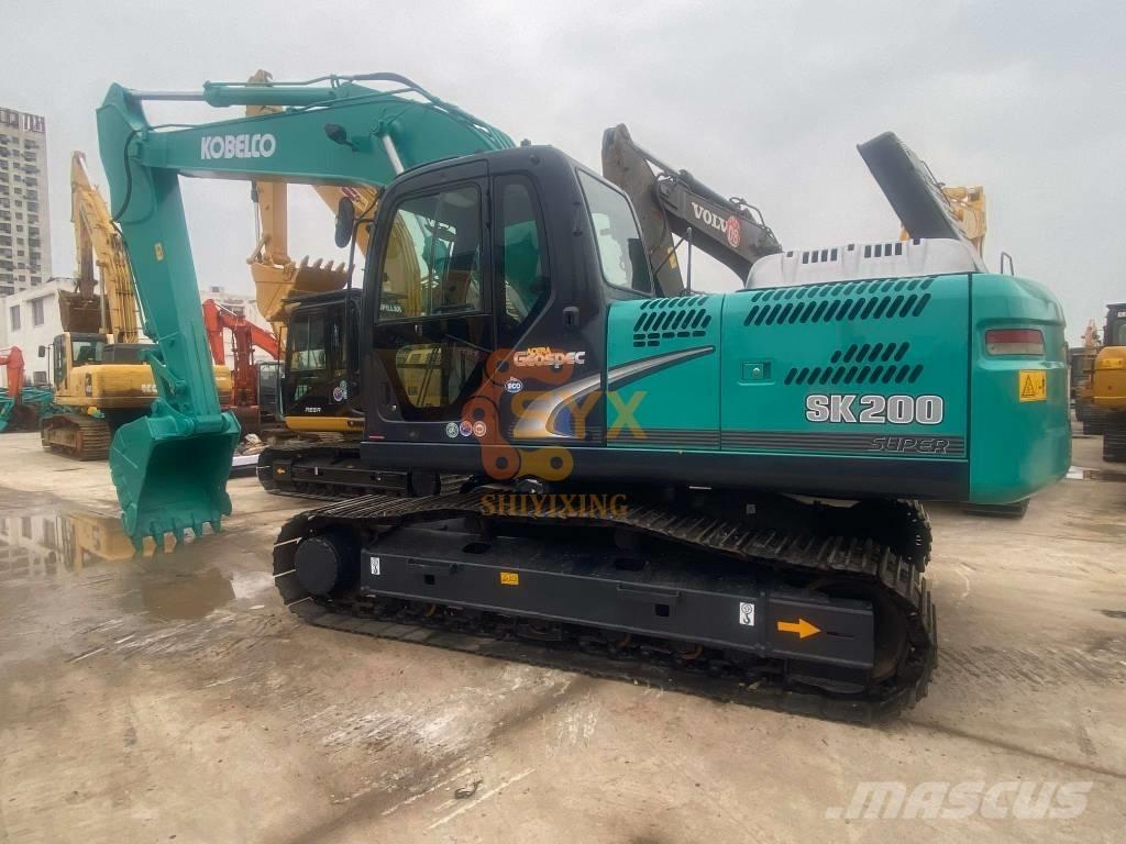 Kobelco SK 200-8 Гусеничні екскаватори