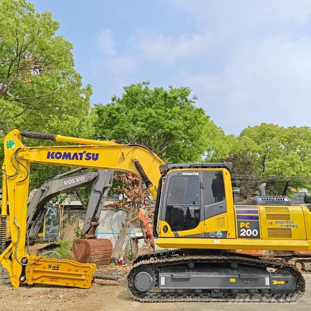 Komatsu PC 200-8 Гусеничні екскаватори