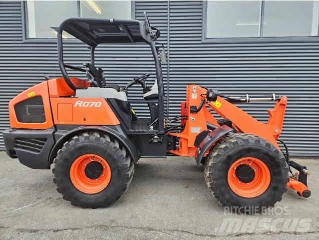 Kubota R 070 Фронтальні навантажувачі