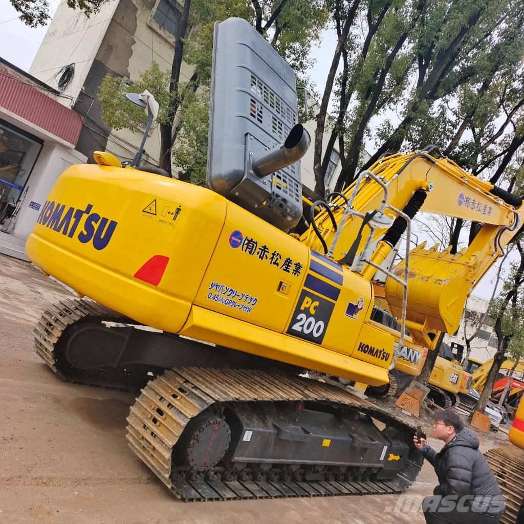 Komatsu PC 200 8N Гусеничні екскаватори