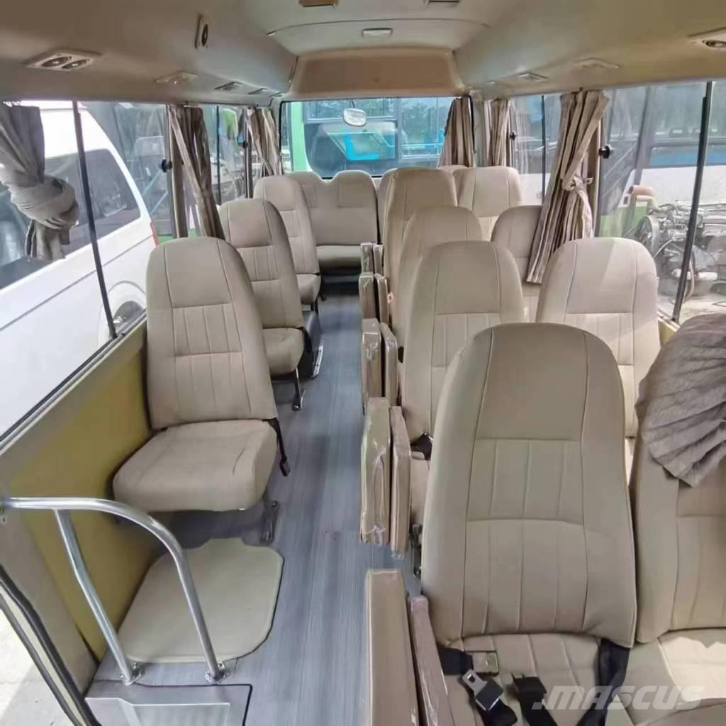 Toyota Coaster Bus Мікроавтобуси