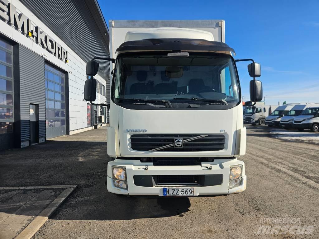 Volvo FL6 Фургони