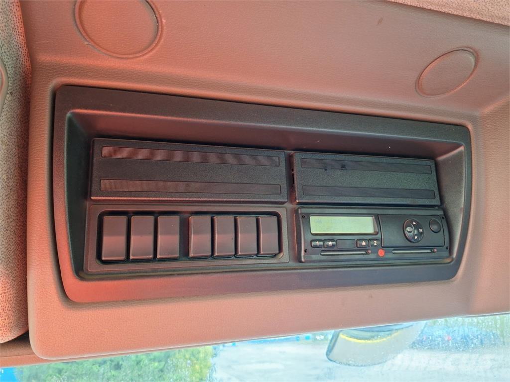 DAF FA LF 45.180 Шасі з кабіною