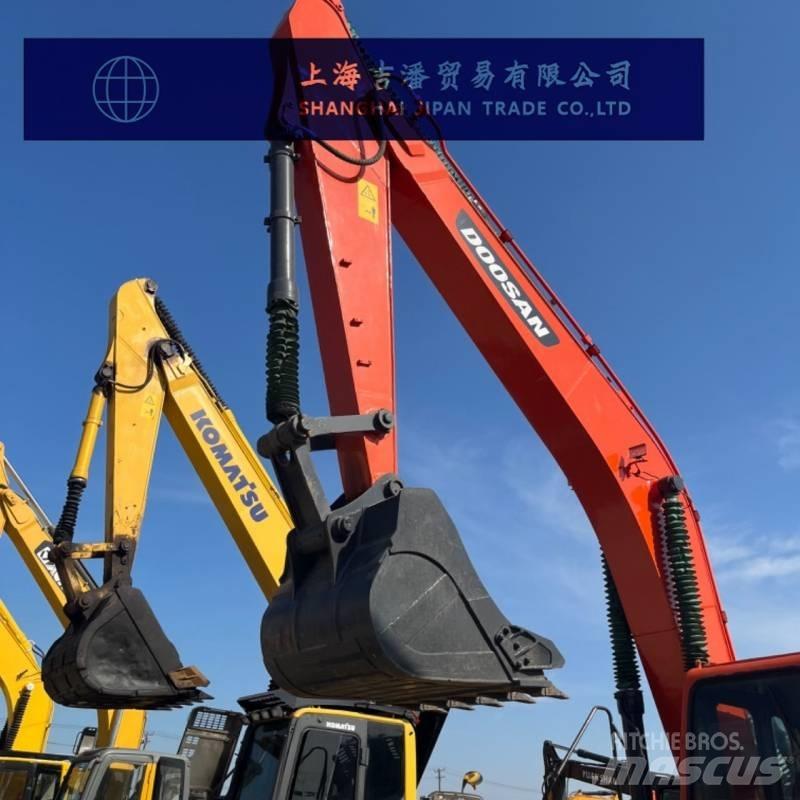 Doosan DX 300 Гусеничні екскаватори