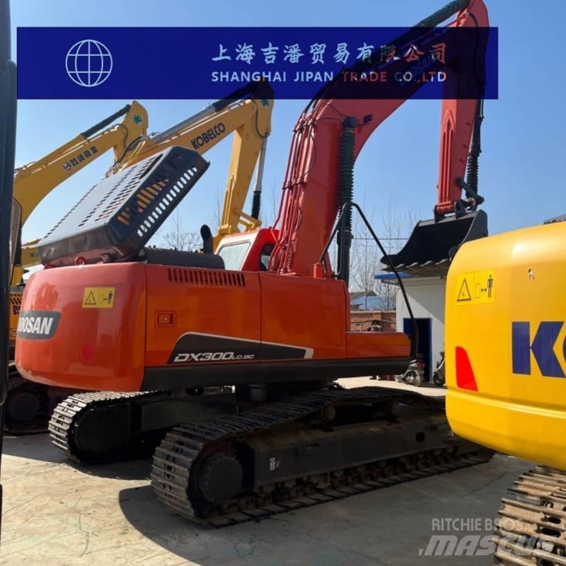 Doosan DX 300 Гусеничні екскаватори
