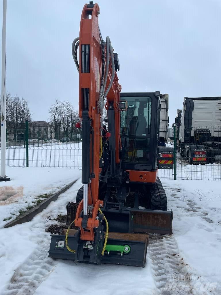 Hitachi ZX 38 U-6 Міні-екскаватори < 7т