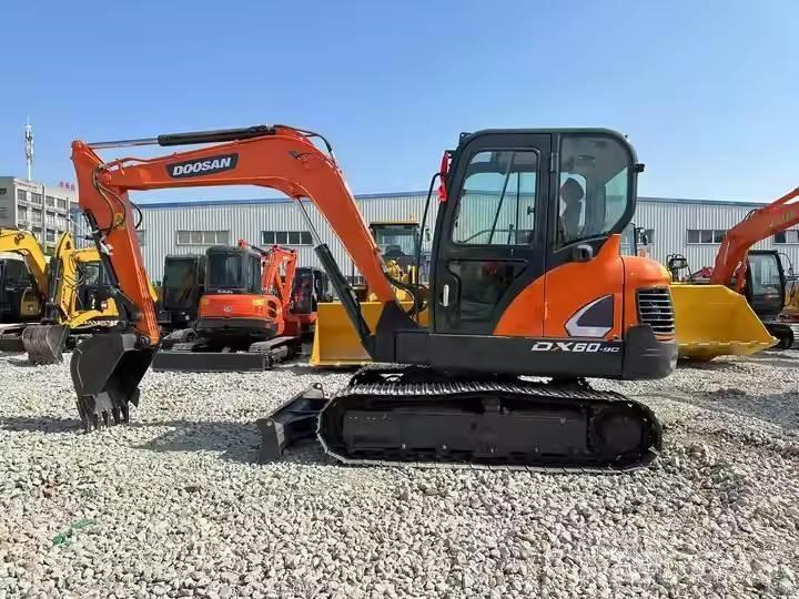 Doosan DX 60-9C Гусеничні екскаватори