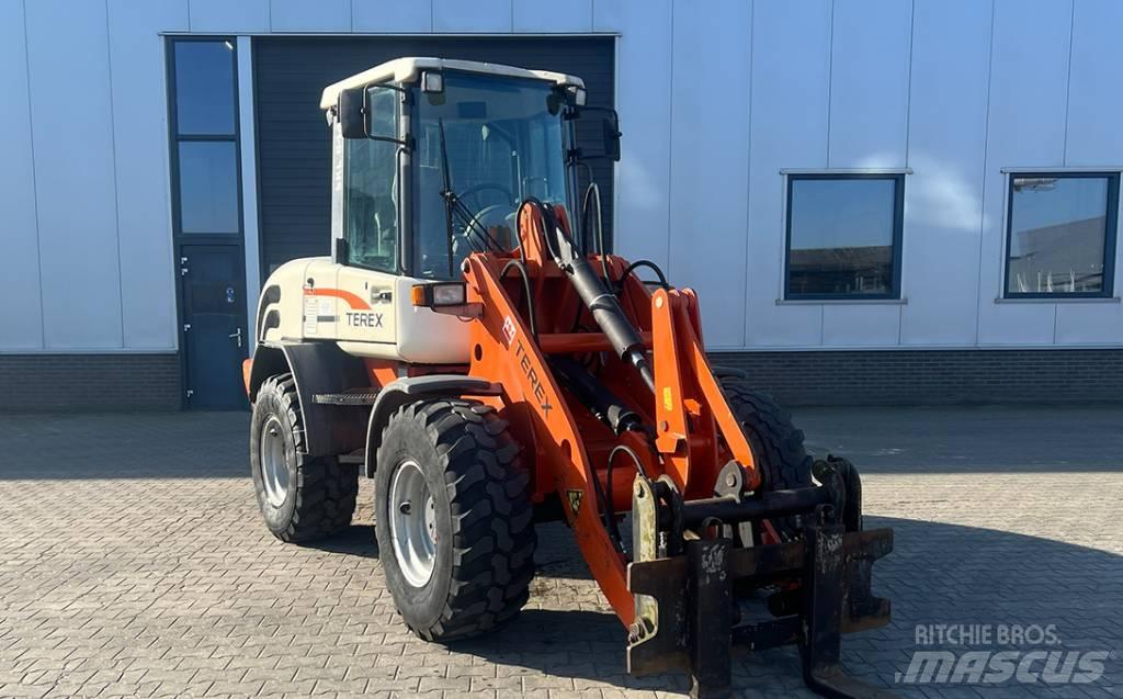 Schaeff SKL 844 Фронтальні навантажувачі