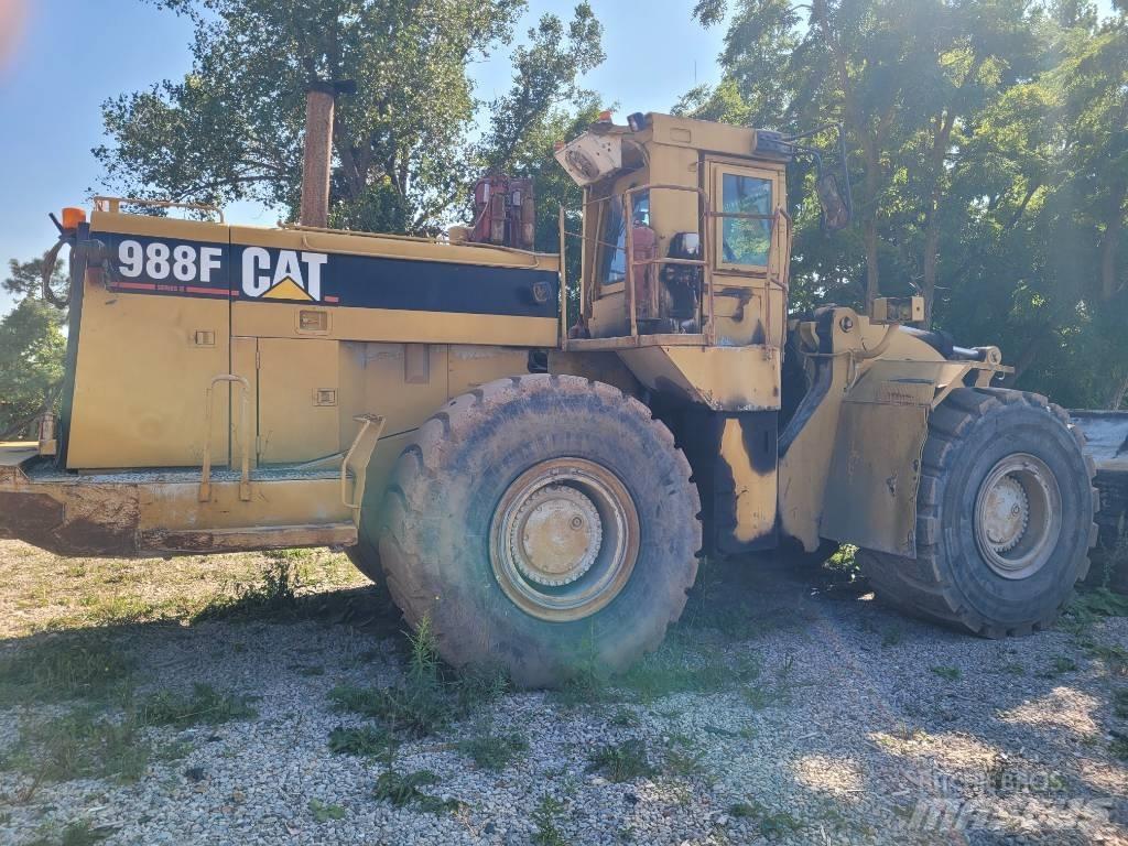 CAT 988 F Фронтальні навантажувачі