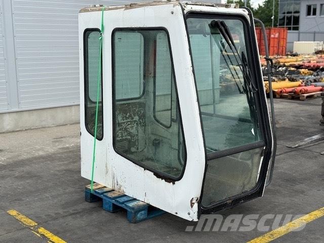 Liebherr CAB SERIE B Кабіна