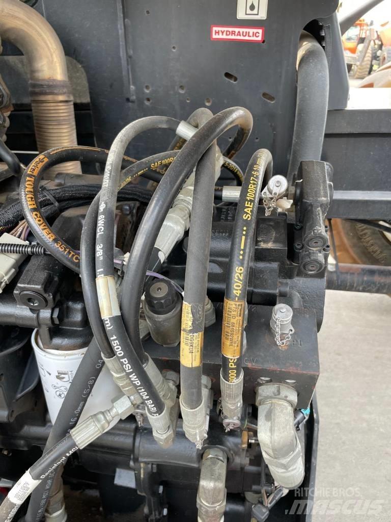 JLG 1255A Телескопічні навантажувачі