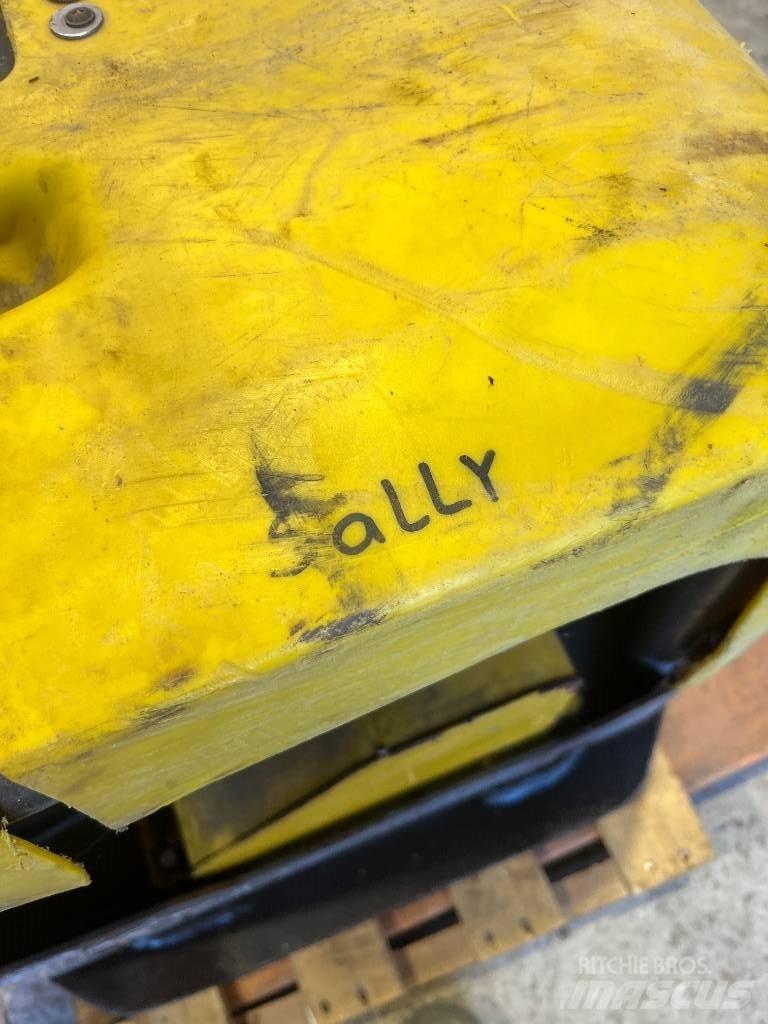 Atlas Copco LG 300 Ущільнювачі грунту