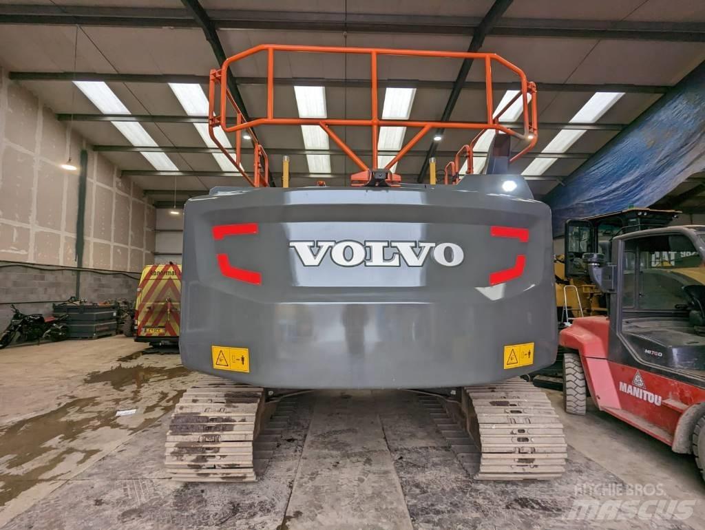Volvo EC250EL Гусеничні екскаватори