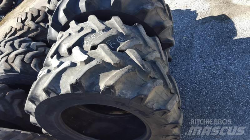  Pneus 300/70R20 Колеса