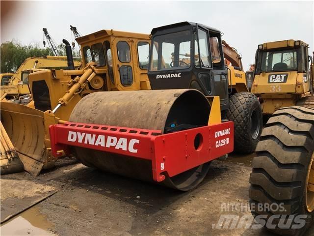 Dynapac CA251D Грунтові котки