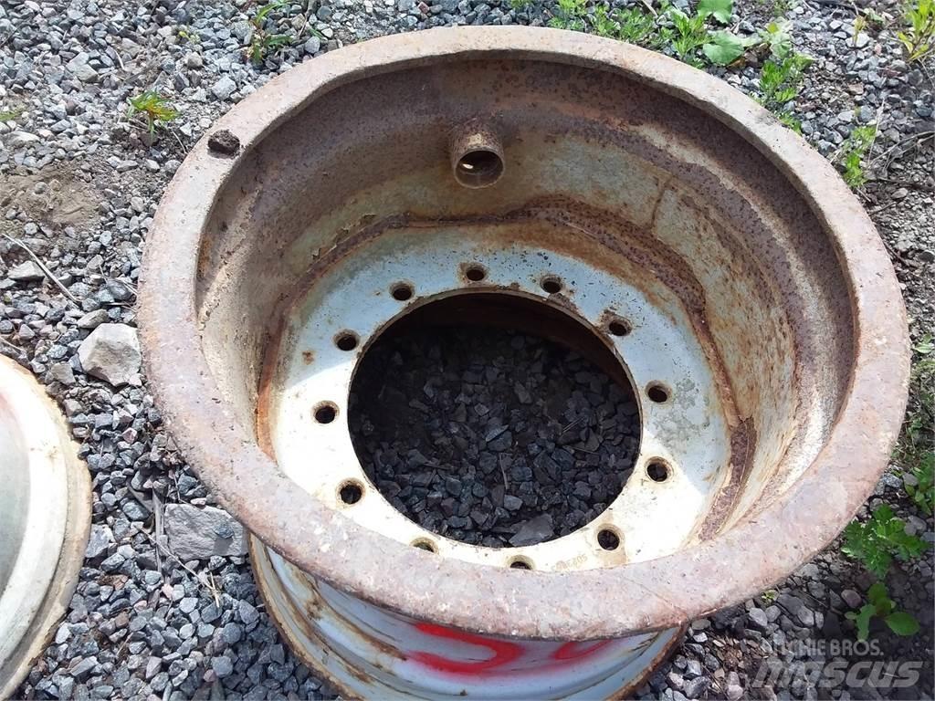 Valmet 860 20x26,5 Шини