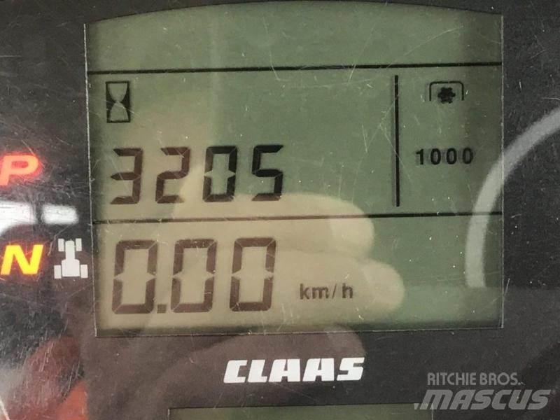 CLAAS AXION 850 Трактори