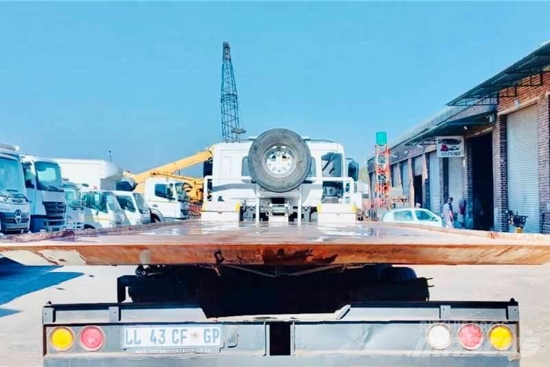 UD PDE 250 6x2 Вантажівки / спеціальні