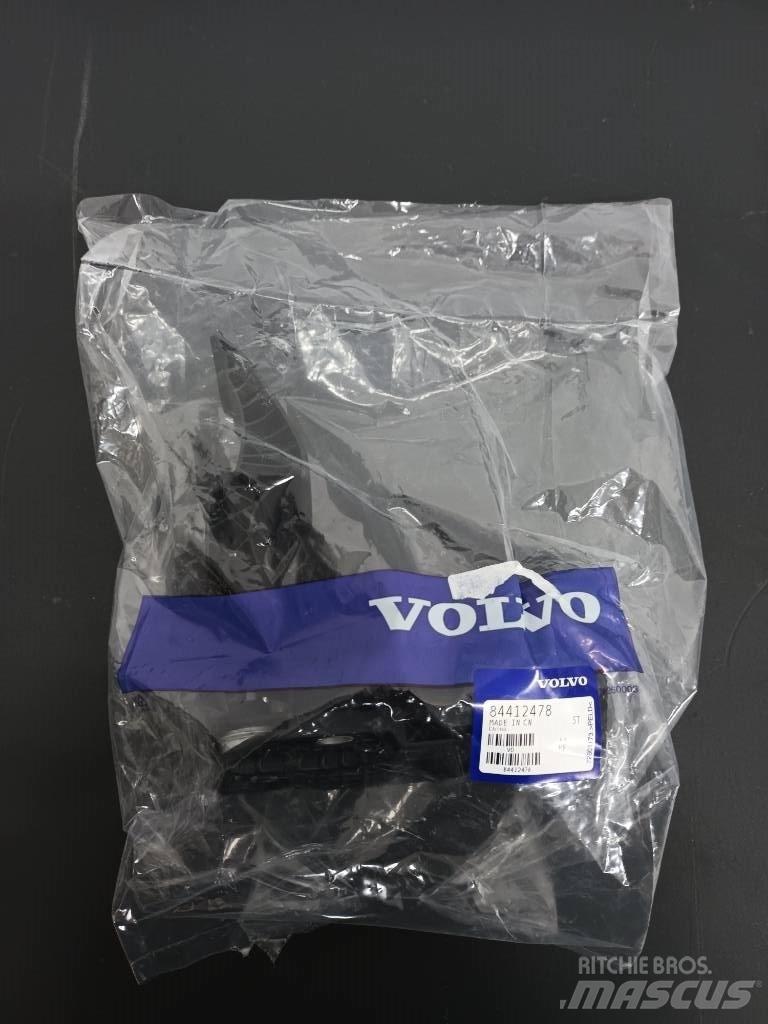 Volvo PEDAL 84412478 Кабіни